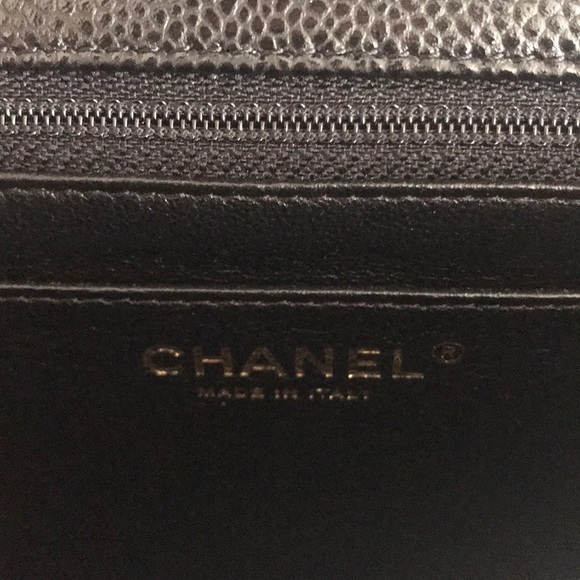 ❌SOLD❌CHANEL Mini Square Flap in Black Caviar - Picture 5 of 8